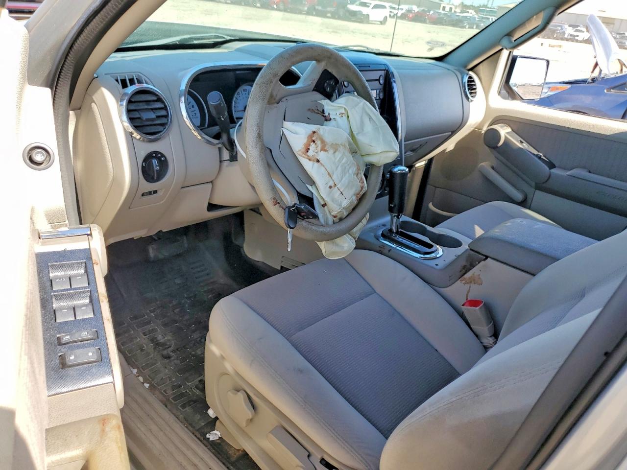 2007 FORD EXPLORER SPORT TRAC XLT photo 8