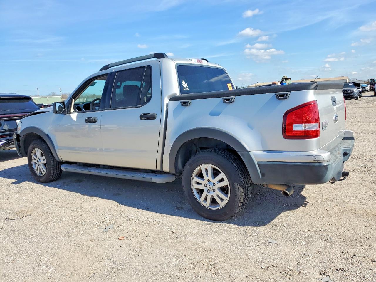 2007 FORD EXPLORER SPORT TRAC XLT photo 2