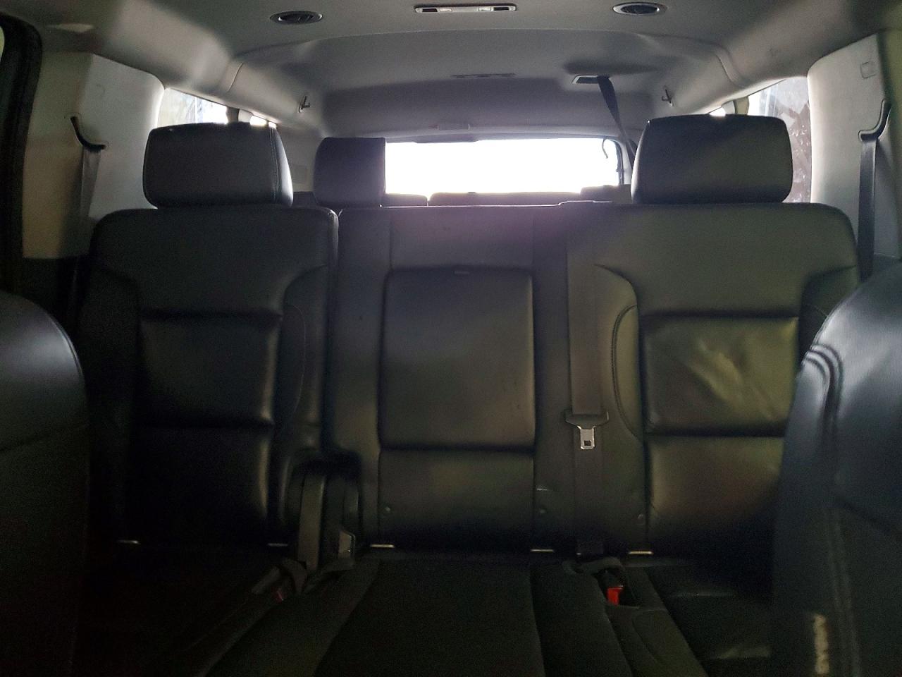2018 CHEVROLET SUBURBAN K1500 LT photo 10
