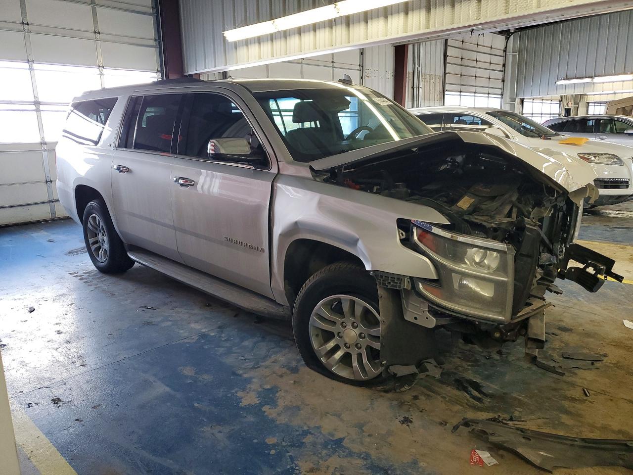 2018 CHEVROLET SUBURBAN K1500 LT photo 4
