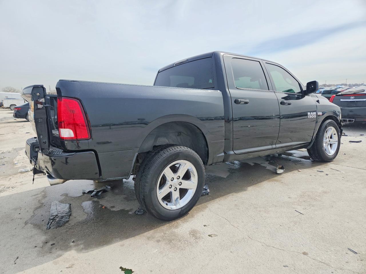 2017 RAM 1500 ST photo 5