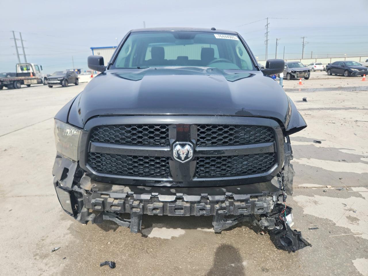 2017 RAM 1500 ST photo 9