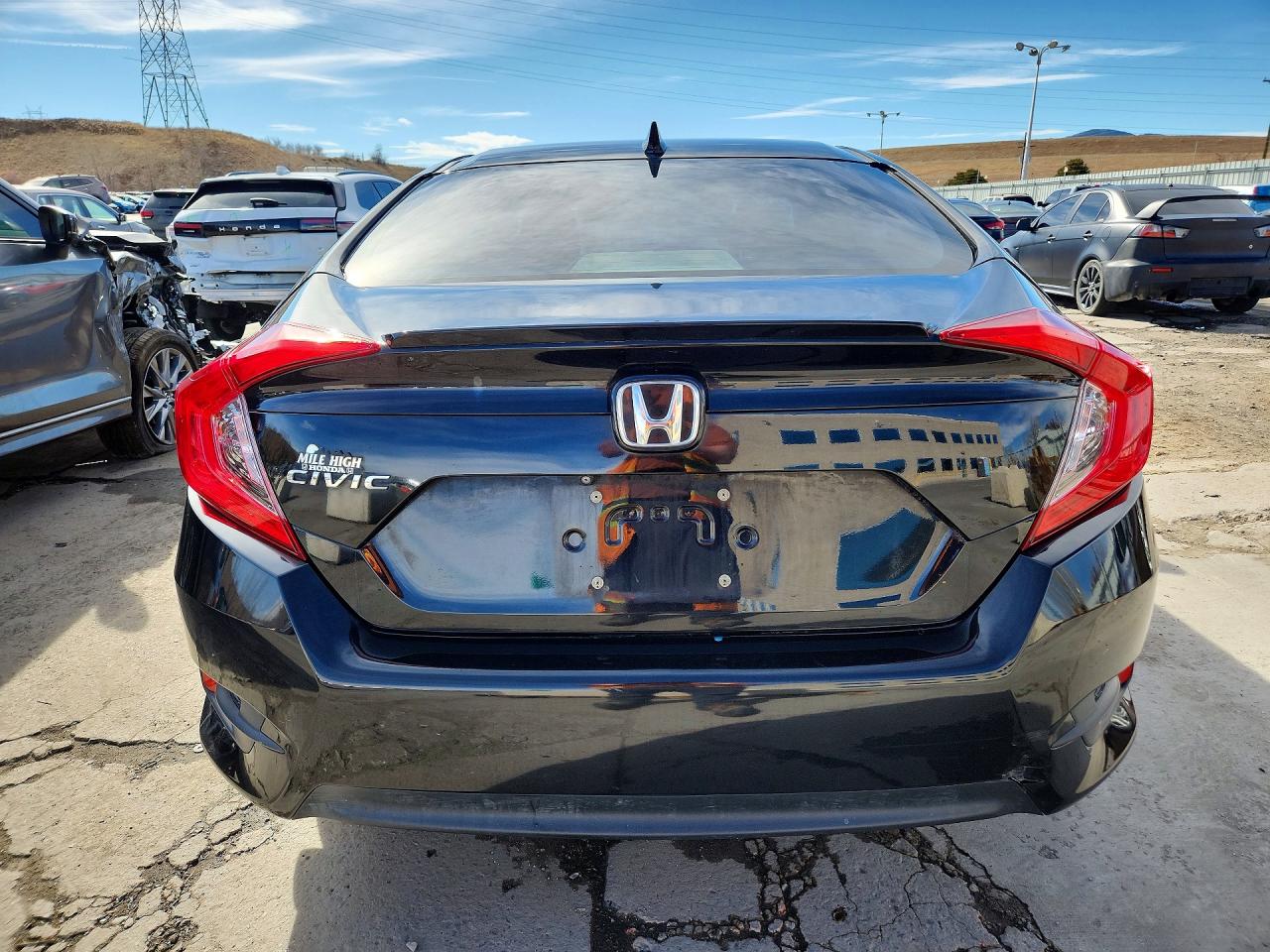 2017 HONDA CIVIC EX photo 11