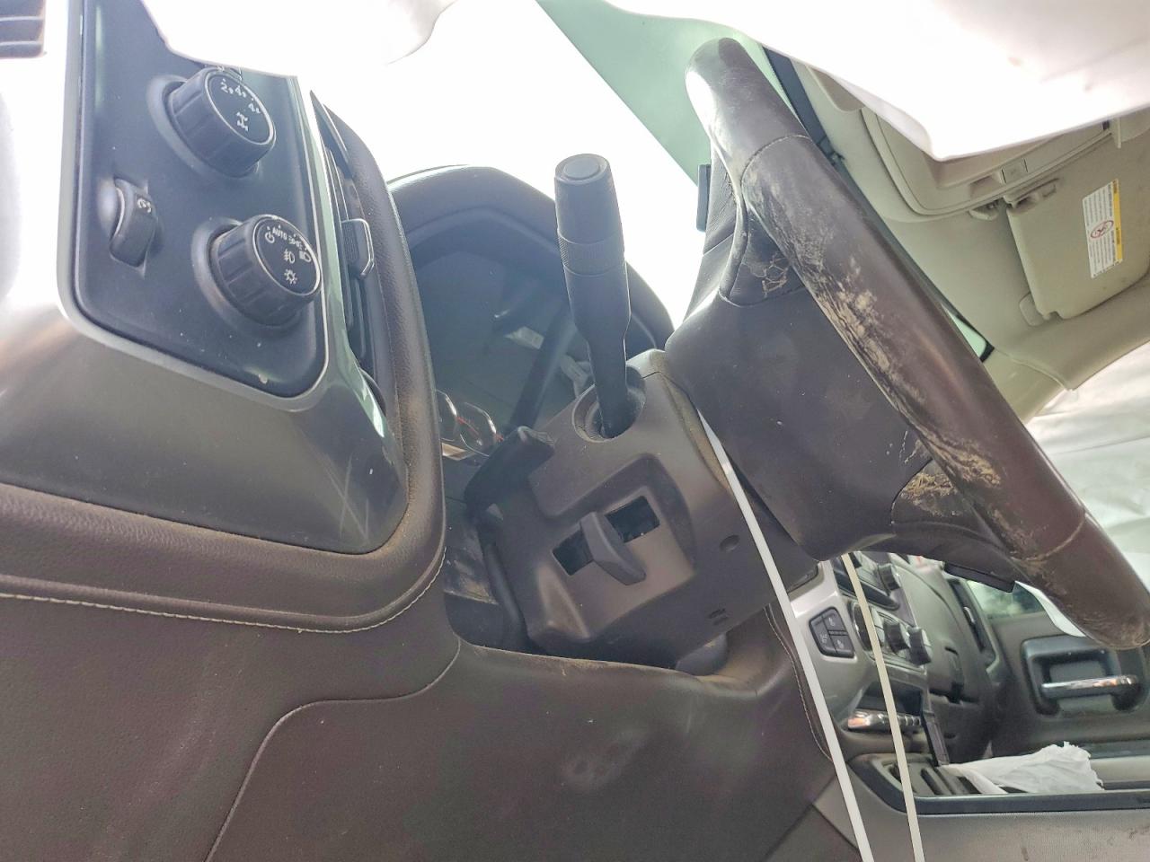 2015 CHEVROLET SILVERADO K2500 HEAVY DUTY LTZ photo 17