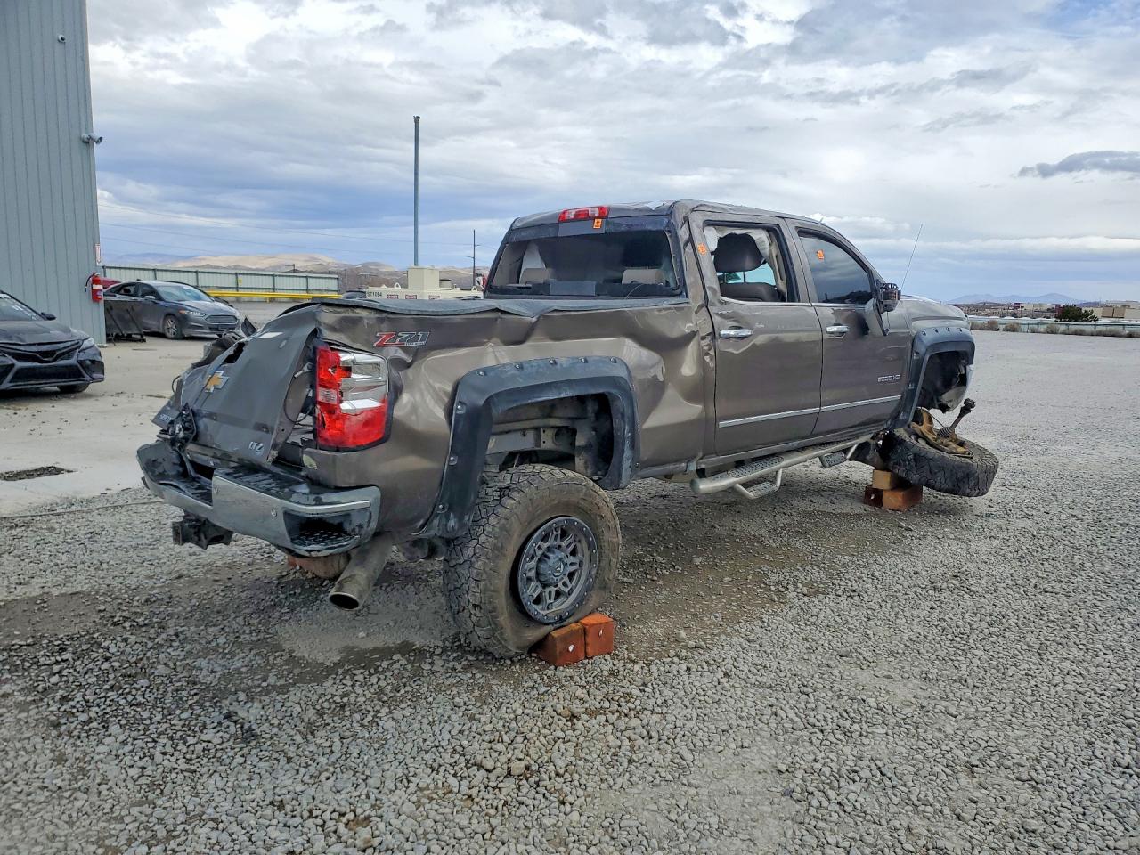 2015 CHEVROLET SILVERADO K2500 HEAVY DUTY LTZ photo 5