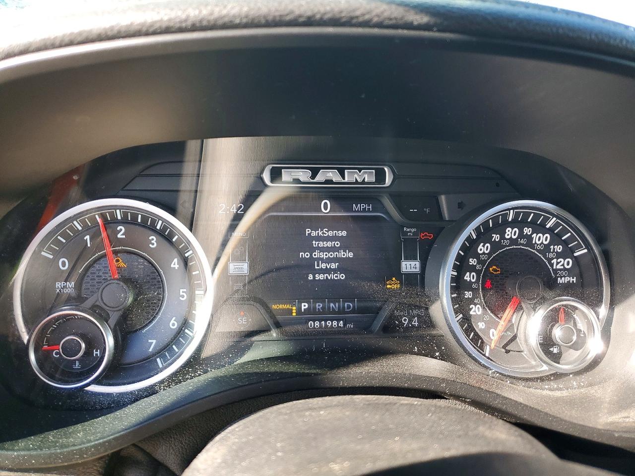2019 RAM 1500 LARAMIE photo 9