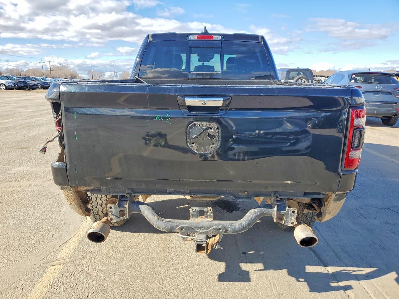 2019 RAM 1500 LARAMIE photo 6