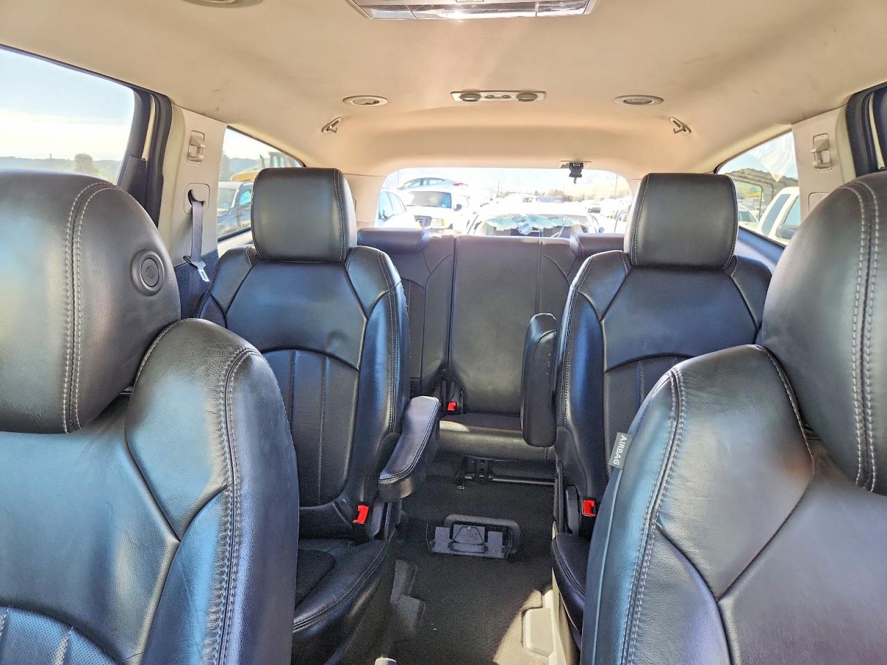 2014 CHEVROLET TRAVERSE LTZ photo 19
