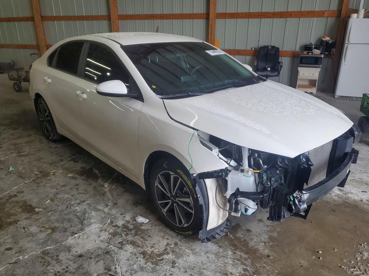 2024 KIA FORTE LX photo 4