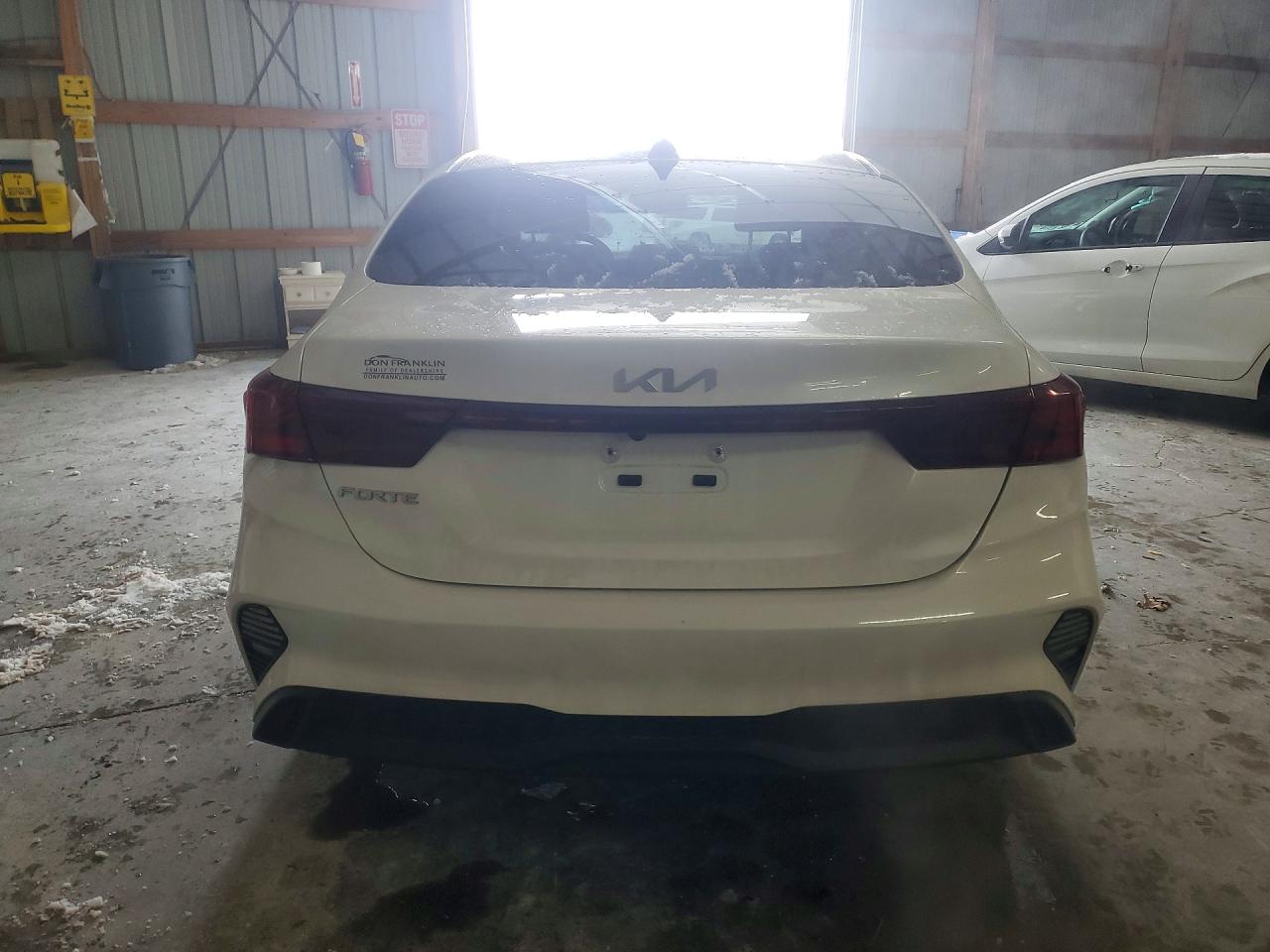 2024 KIA FORTE LX photo 6