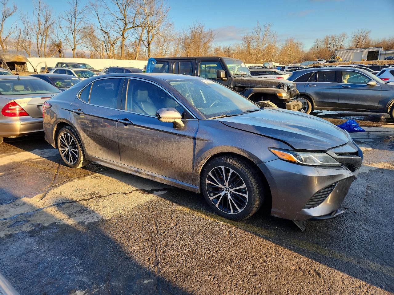 2019 TOYOTA CAMRY L photo 7