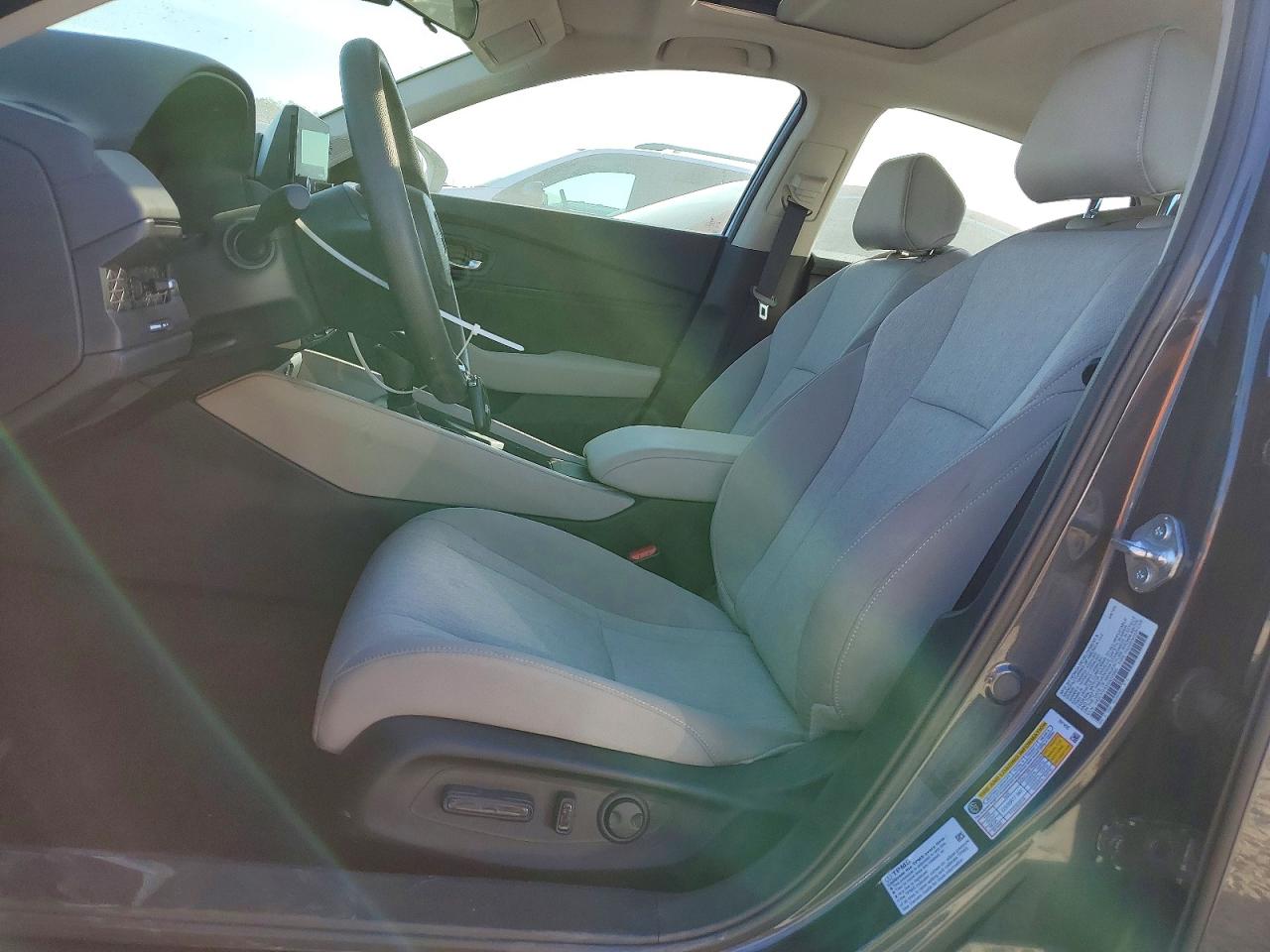 2025 HONDA ACCORD SE photo 13