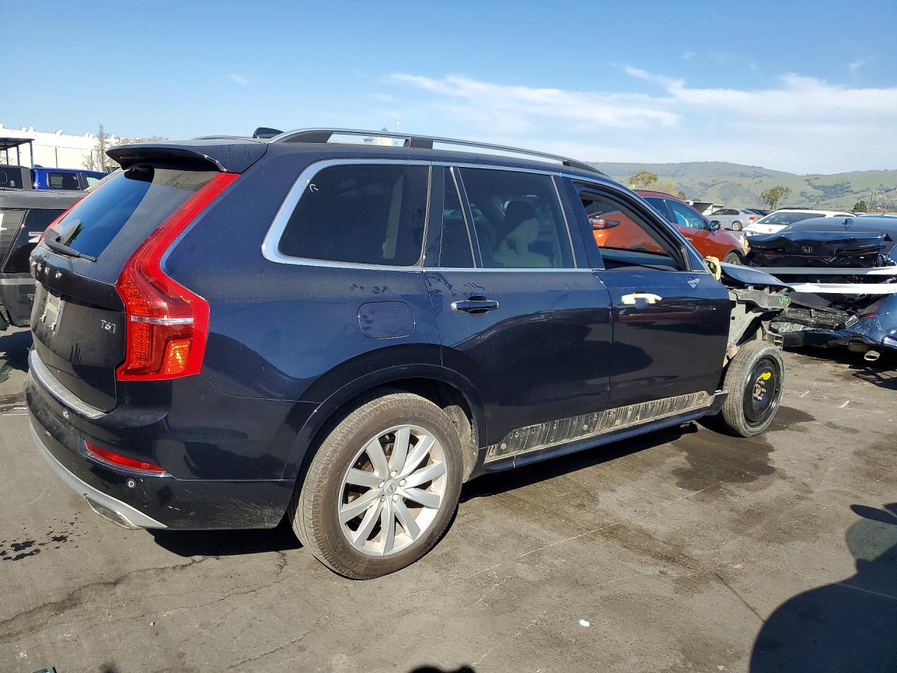 2016 VOLVO XC90 T6 photo 3