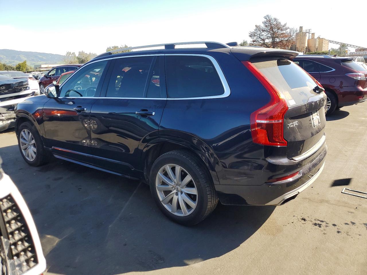 2016 VOLVO XC90 T6 photo 2
