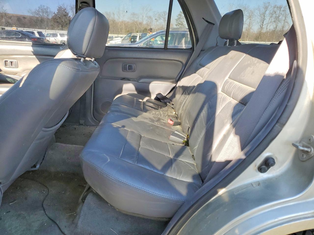 1999 TOYOTA 4RUNNER SR5 photo 28