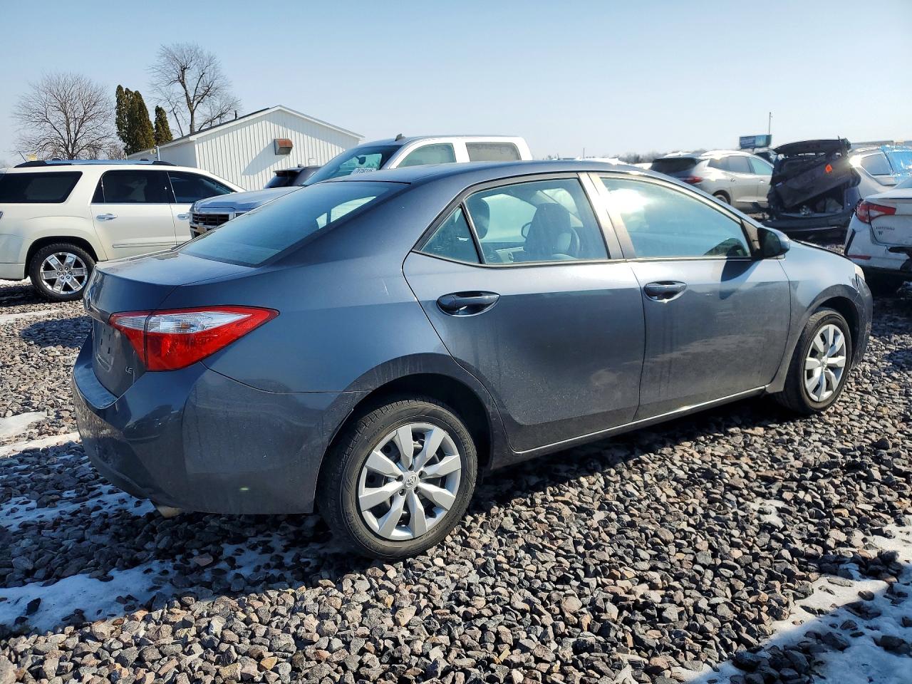 2015 TOYOTA COROLLA L photo 3