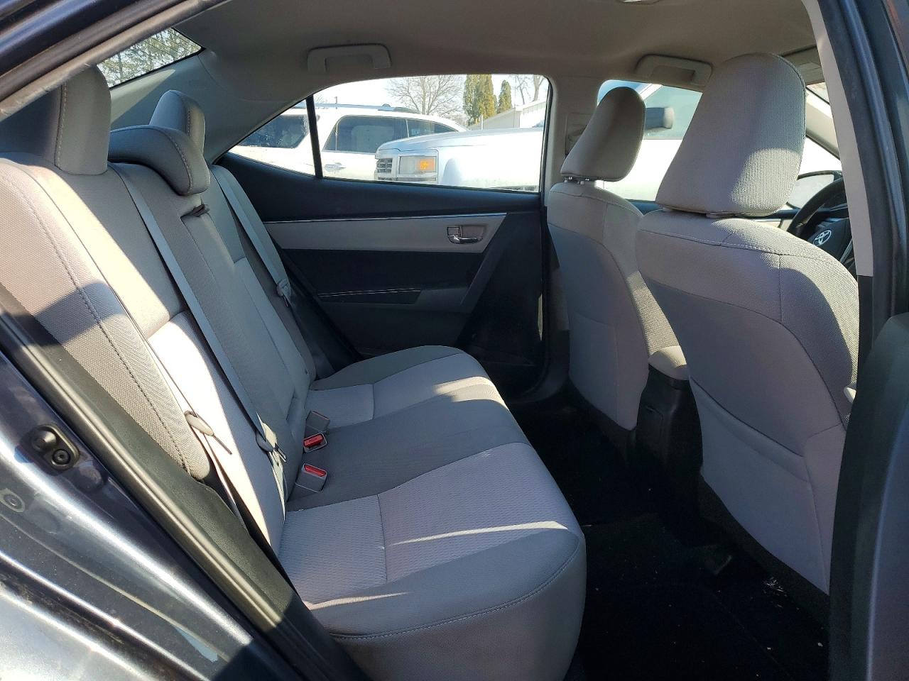 2015 TOYOTA COROLLA L photo 10