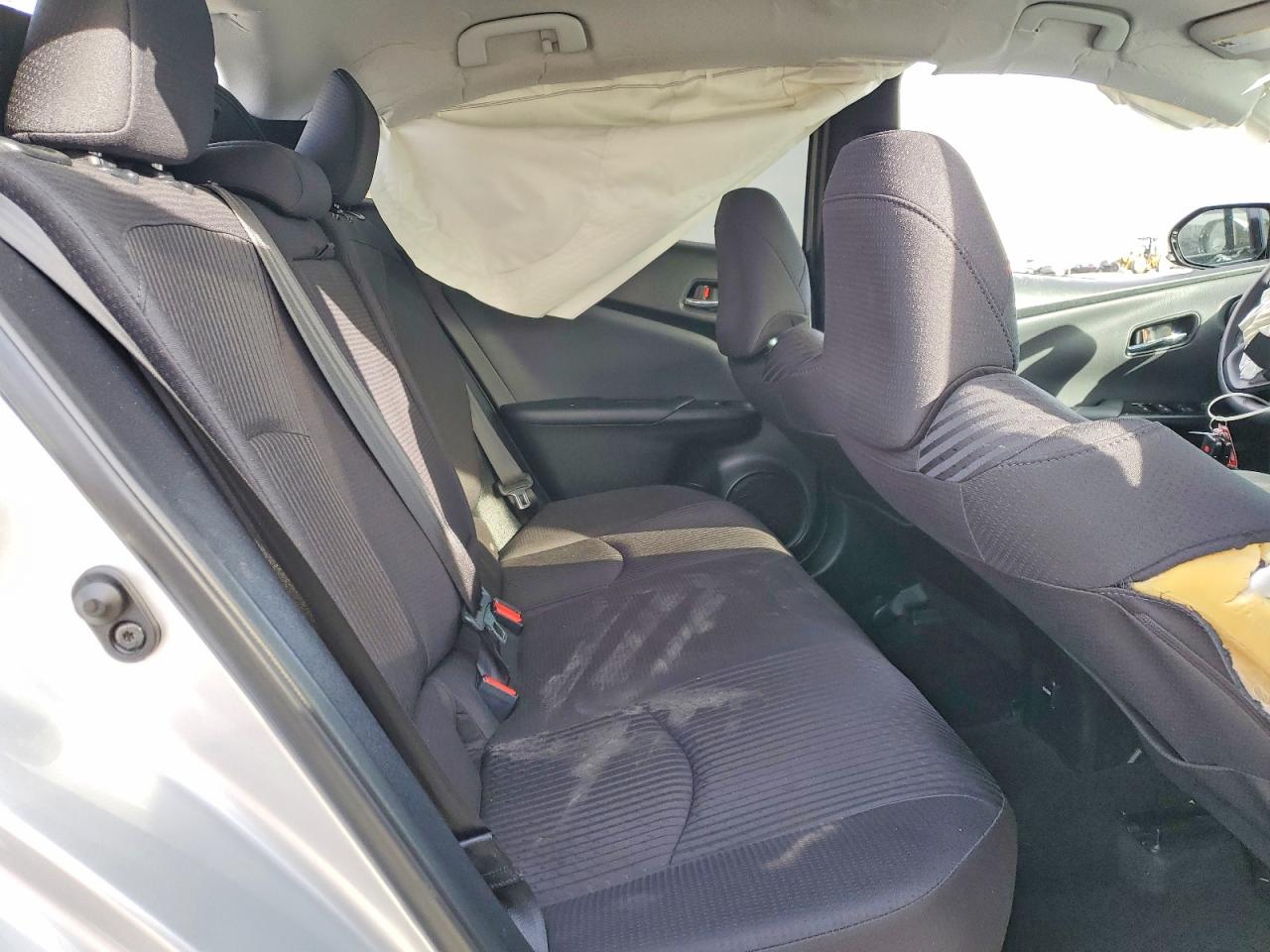 2016 TOYOTA PRIUS photo 10