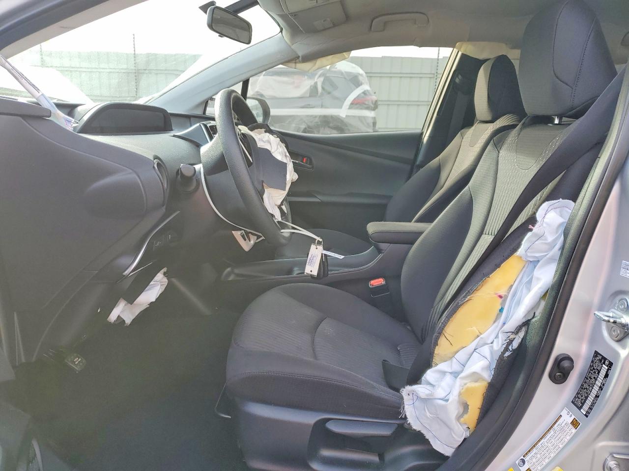 2016 TOYOTA PRIUS photo 7