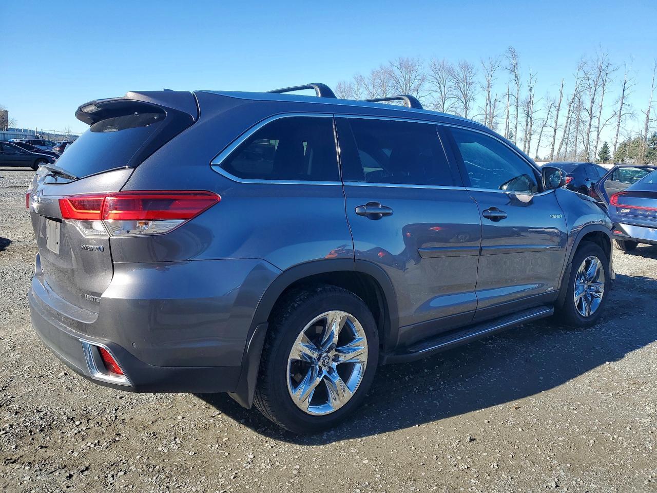 2019 TOYOTA HIGHLANDER HYBRID LIMITED PLATINUM photo 9