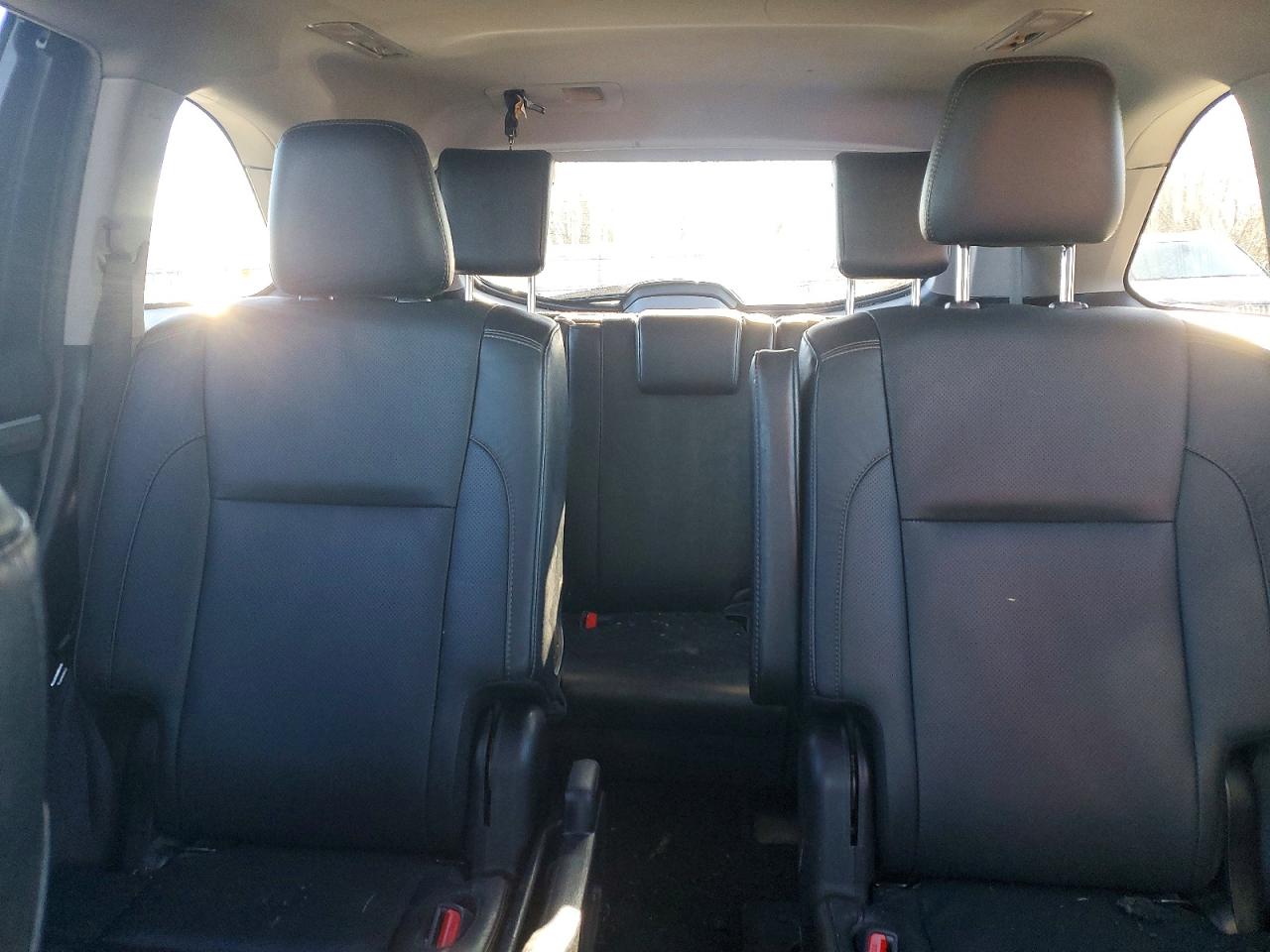 2019 TOYOTA HIGHLANDER HYBRID LIMITED PLATINUM photo 37