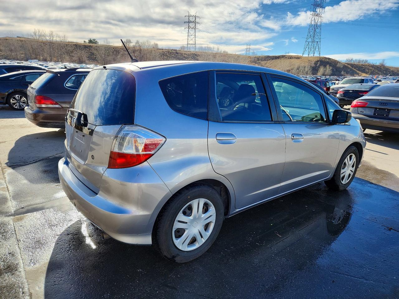 2009 HONDA FIT photo 3