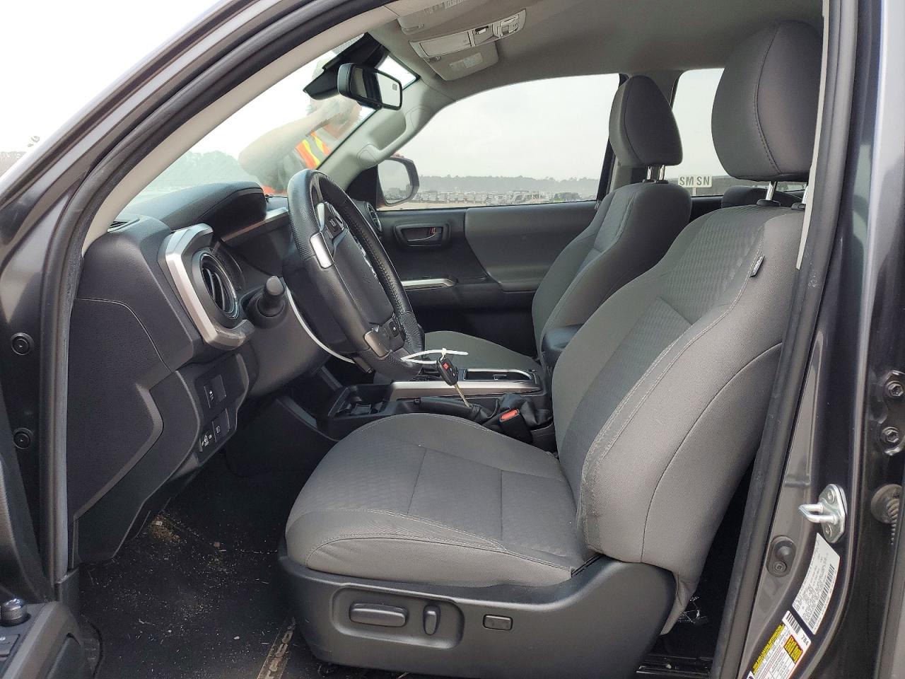 2021 TOYOTA TACOMA photo 13