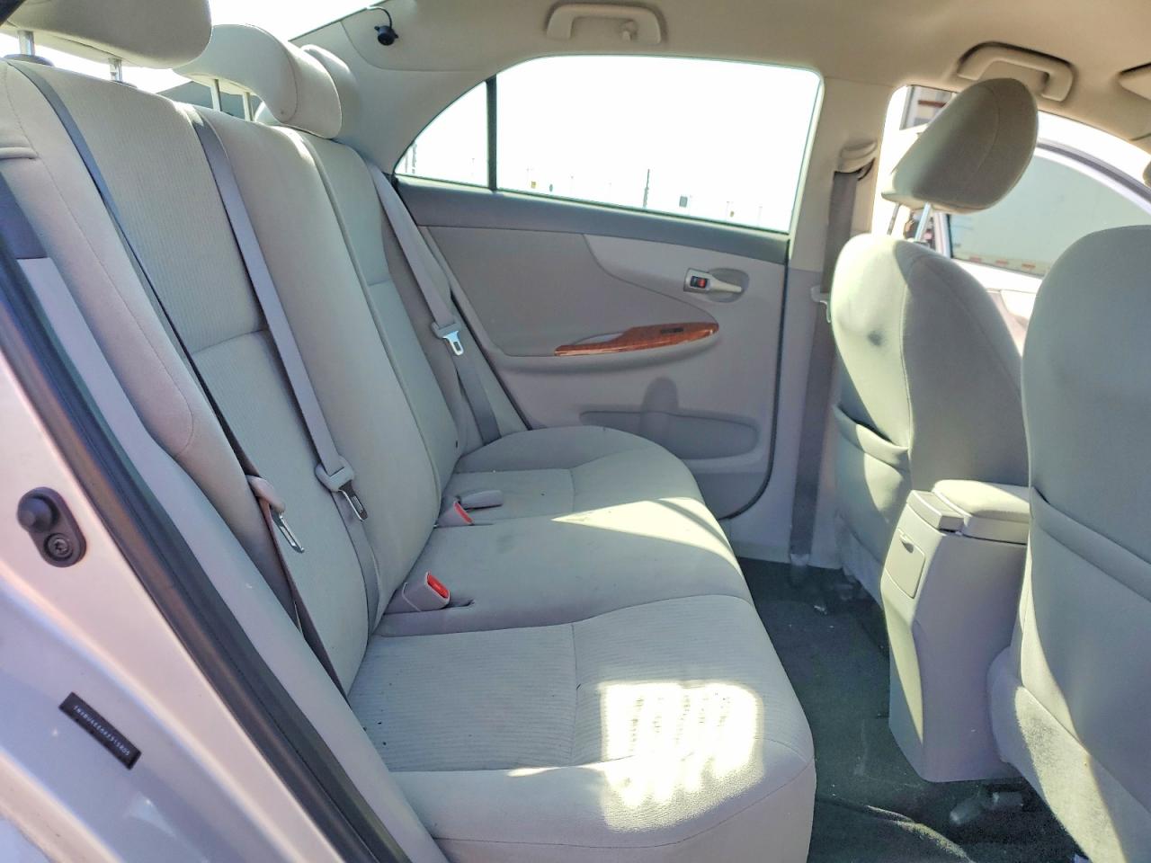 2010 TOYOTA COROLLA BASE photo 10