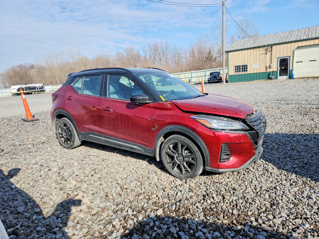 2023 NISSAN KICKS SR photo 4