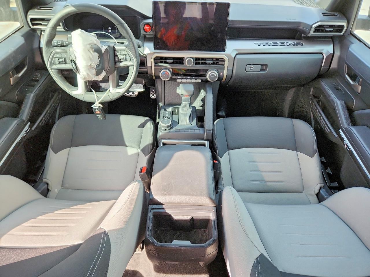 2025 TOYOTA TACOMA DOUBLE CAB photo 15