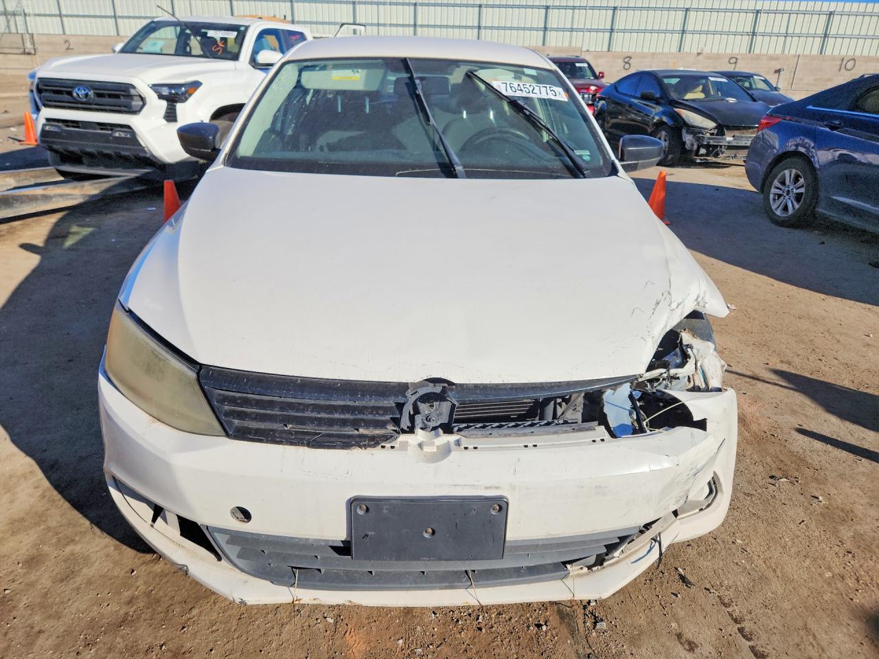 2012 VOLKSWAGEN JETTA BASE photo 5