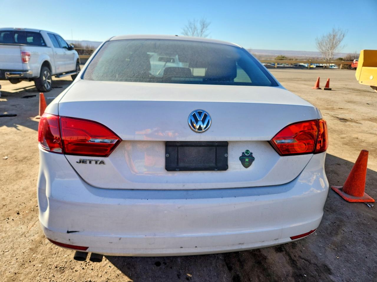 2012 VOLKSWAGEN JETTA BASE photo 6