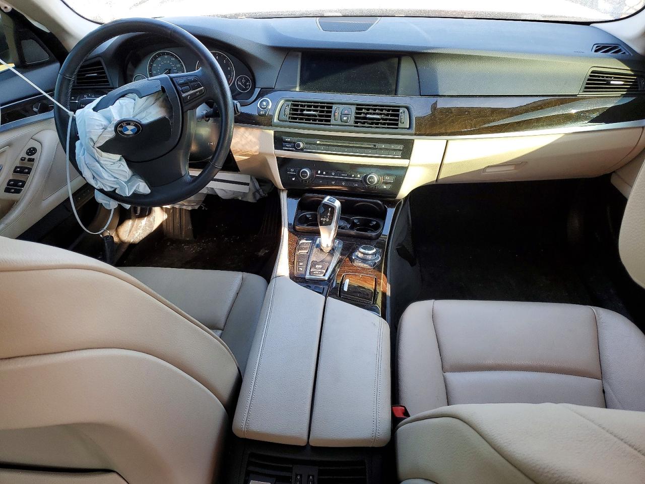 2012 BMW 535 XI photo 22