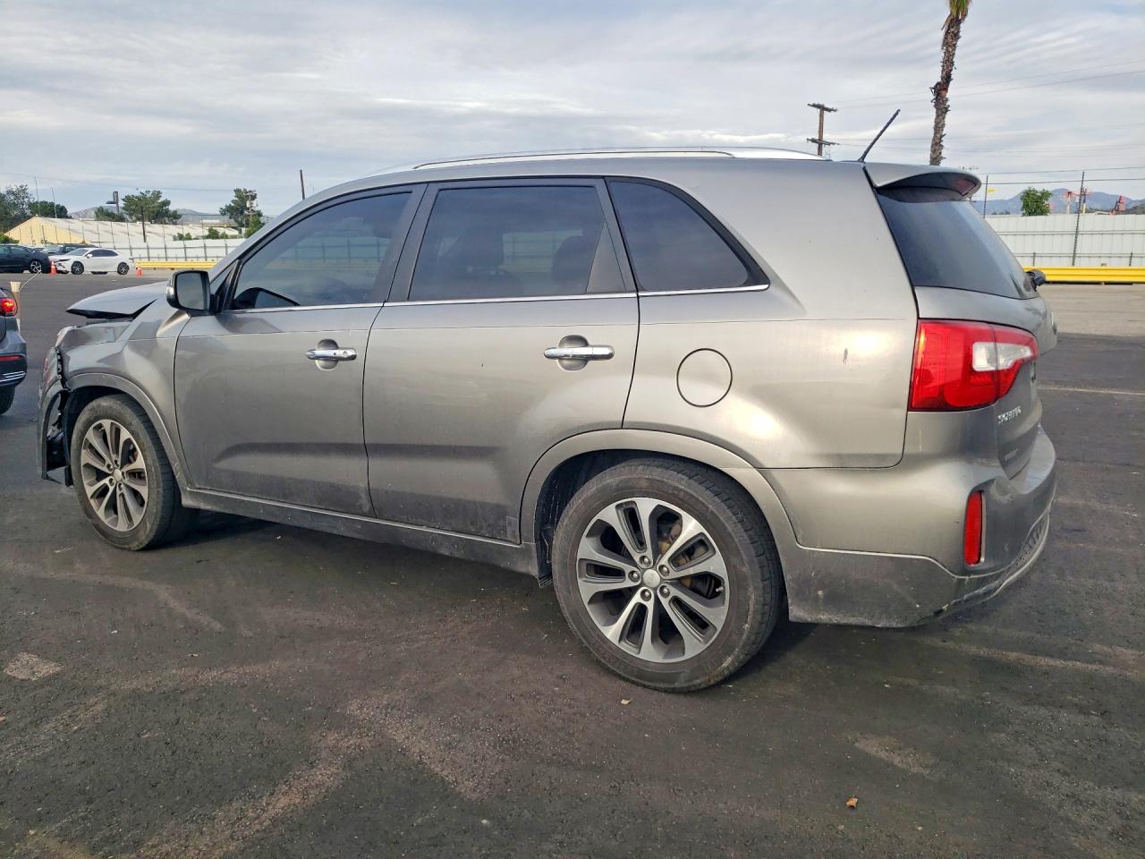 2014 KIA SORENTO SX photo 3