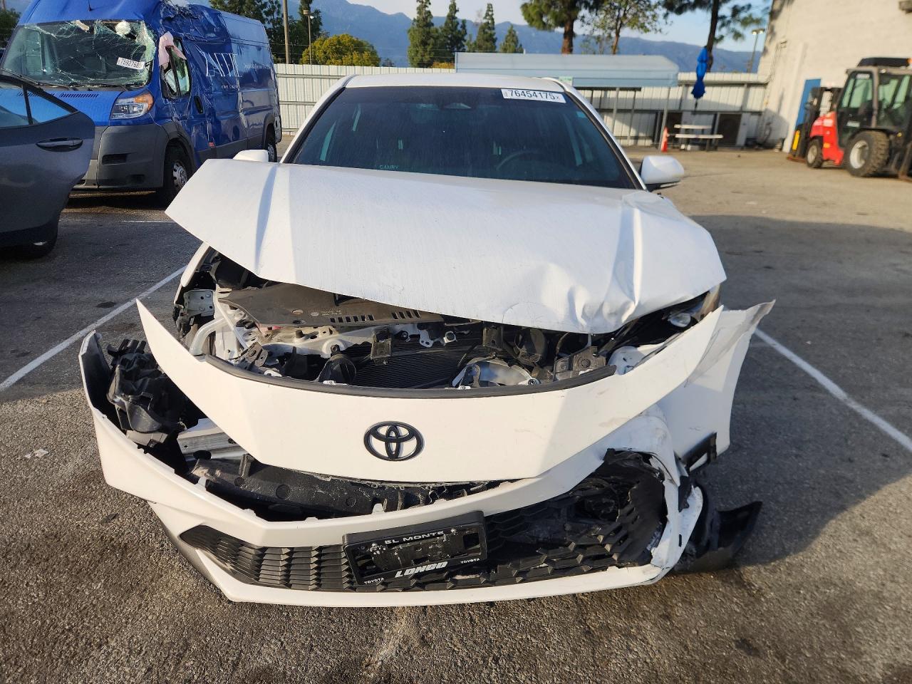 2025 TOYOTA CAMRY XSE photo 5