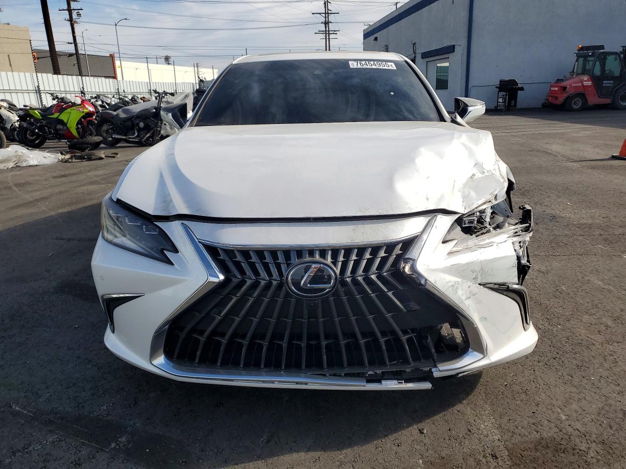 2025 LEXUS ES 300H BASE photo 5