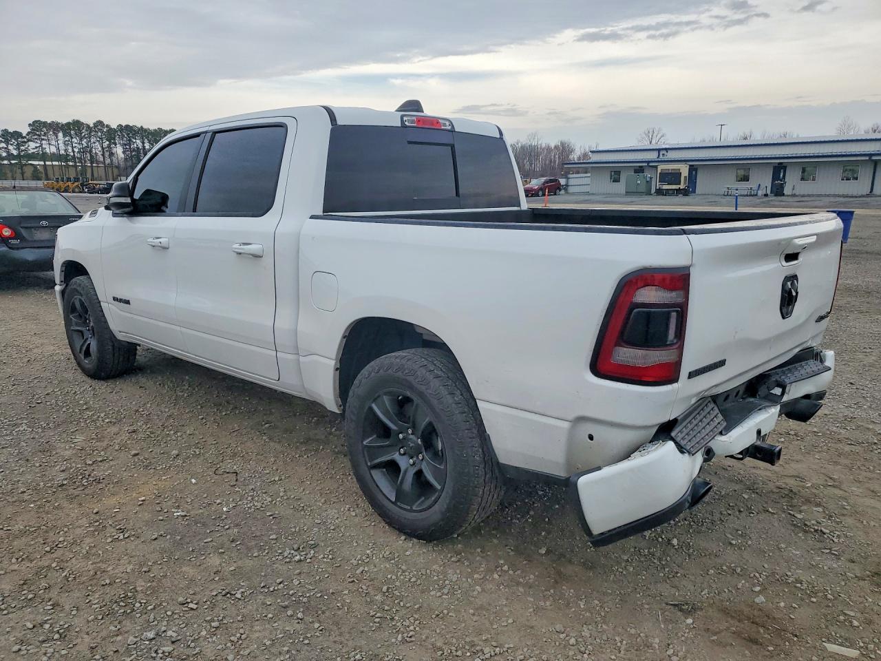 2021 RAM 1500 BIG HORN/LONE STAR photo 3