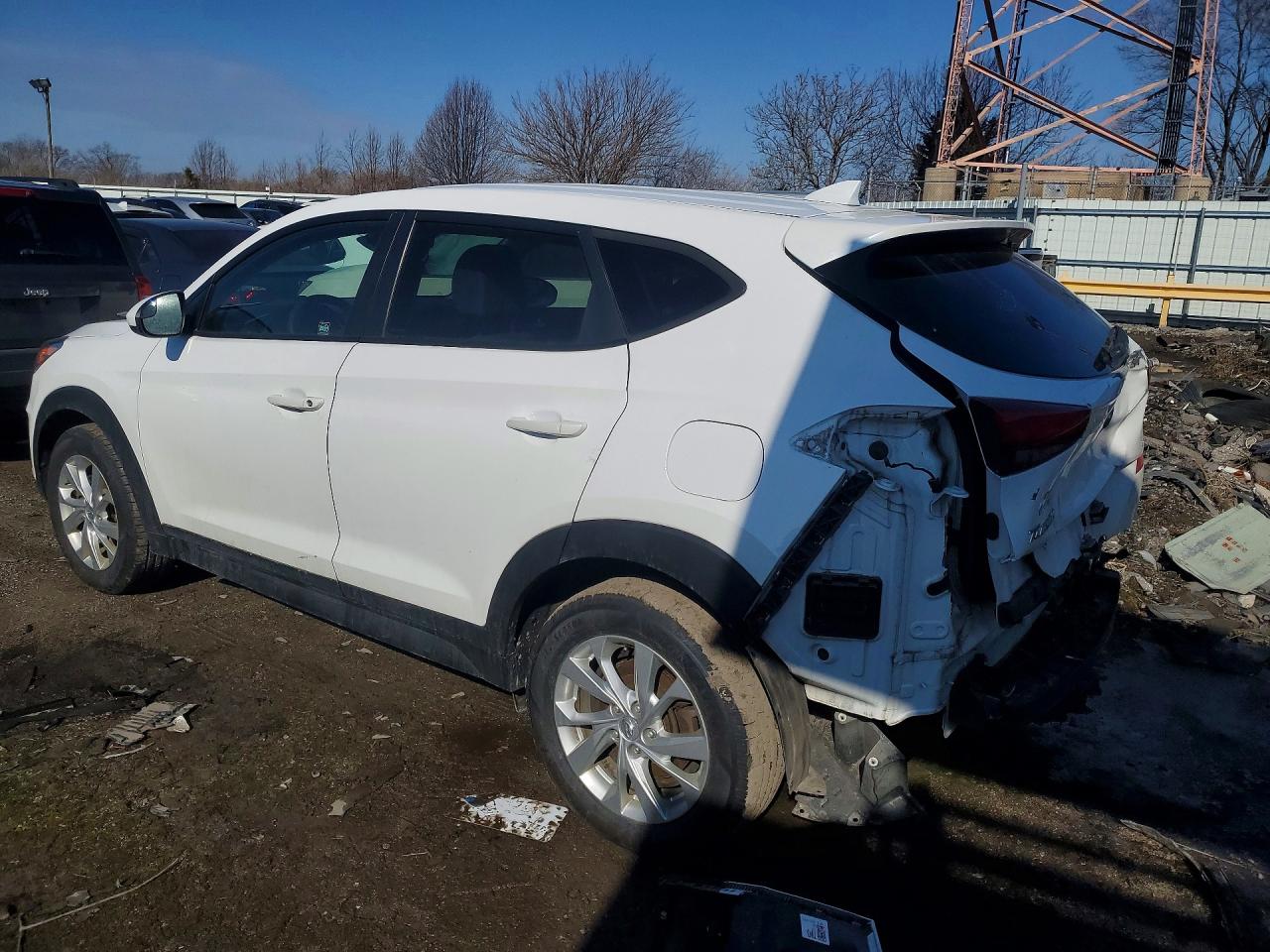 2019 HYUNDAI TUCSON SE photo 4