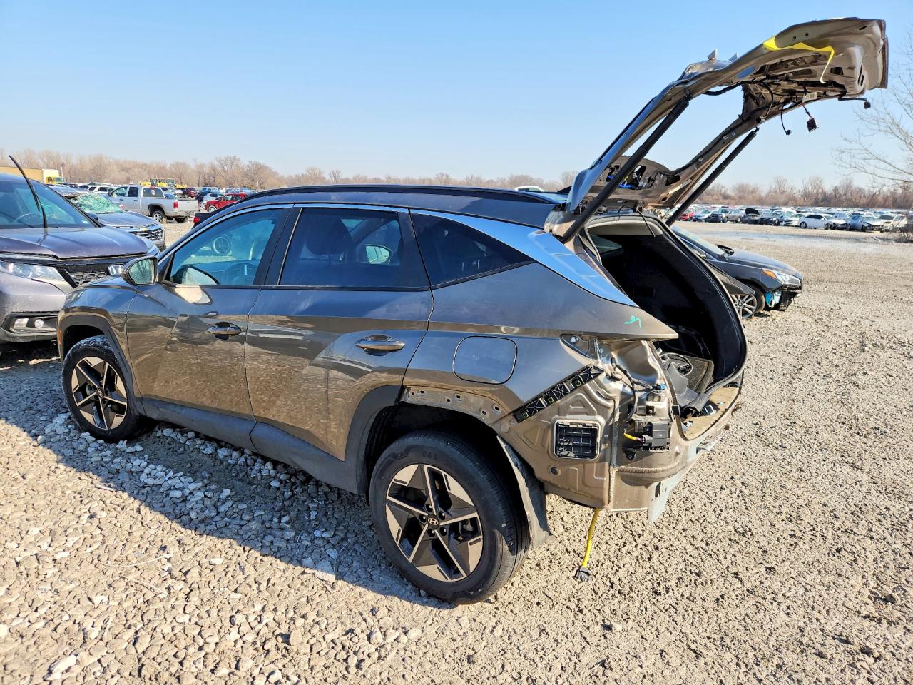2025 HYUNDAI TUCSON SEL CONVENIENCE photo 3