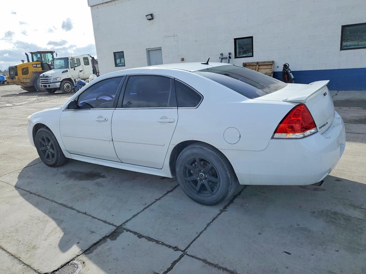 2012 CHEVROLET IMPALA LT photo 2
