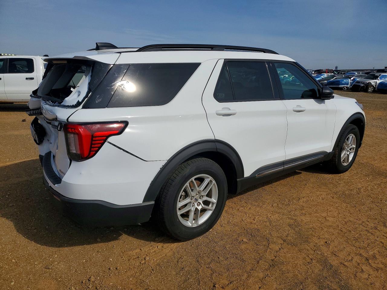 2025 FORD EXPLORER ACTIVE photo 3
