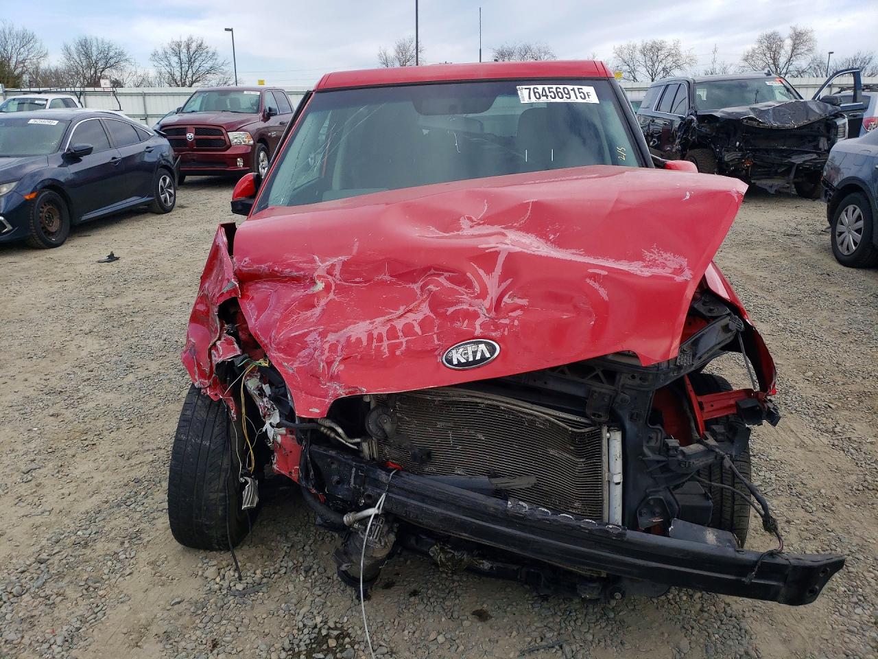 2013 KIA SOUL + photo 9