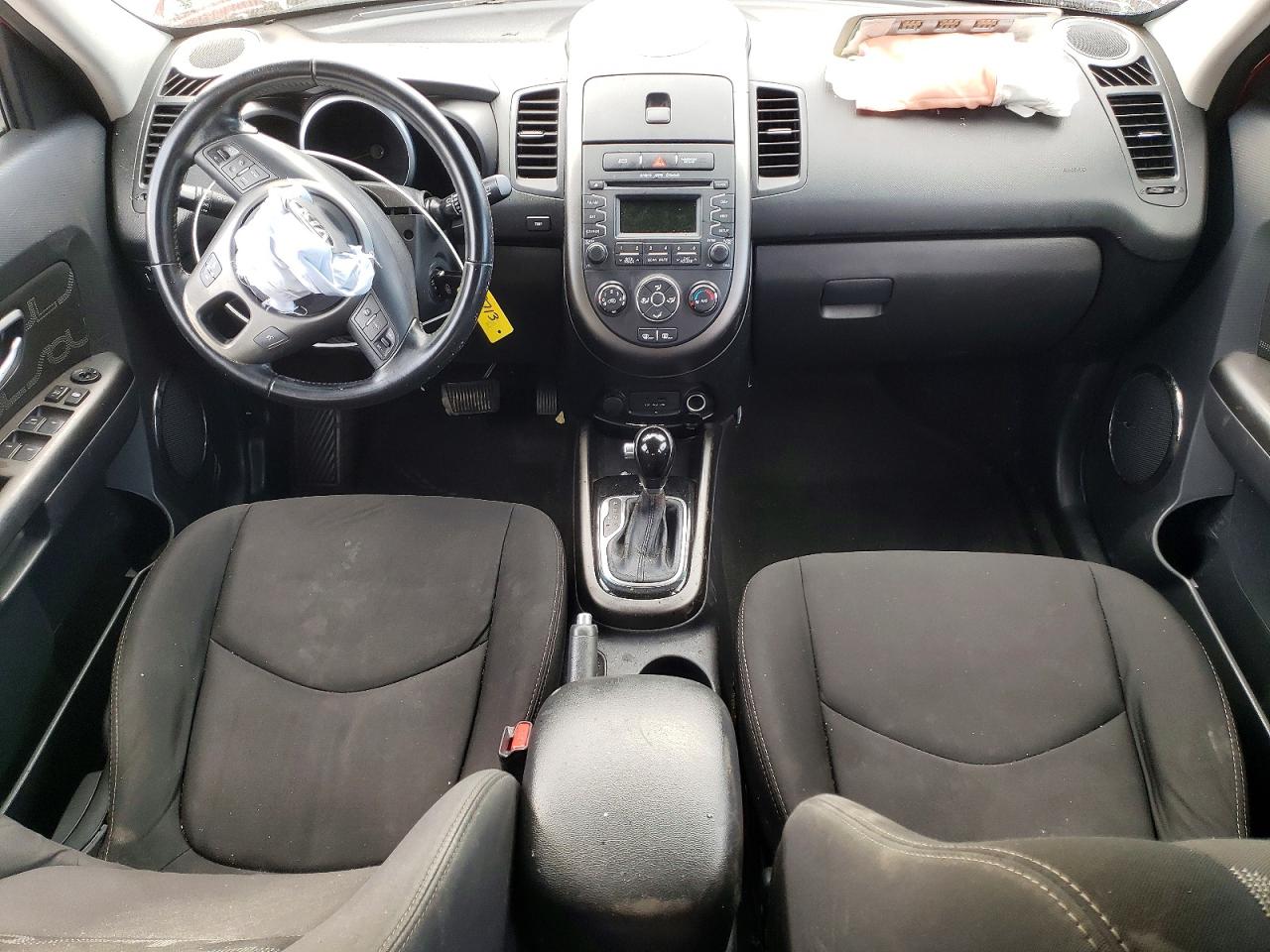 2013 KIA SOUL + photo 15