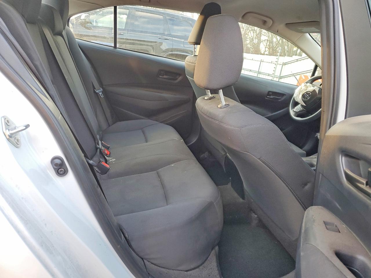2024 TOYOTA COROLLA LE photo 10