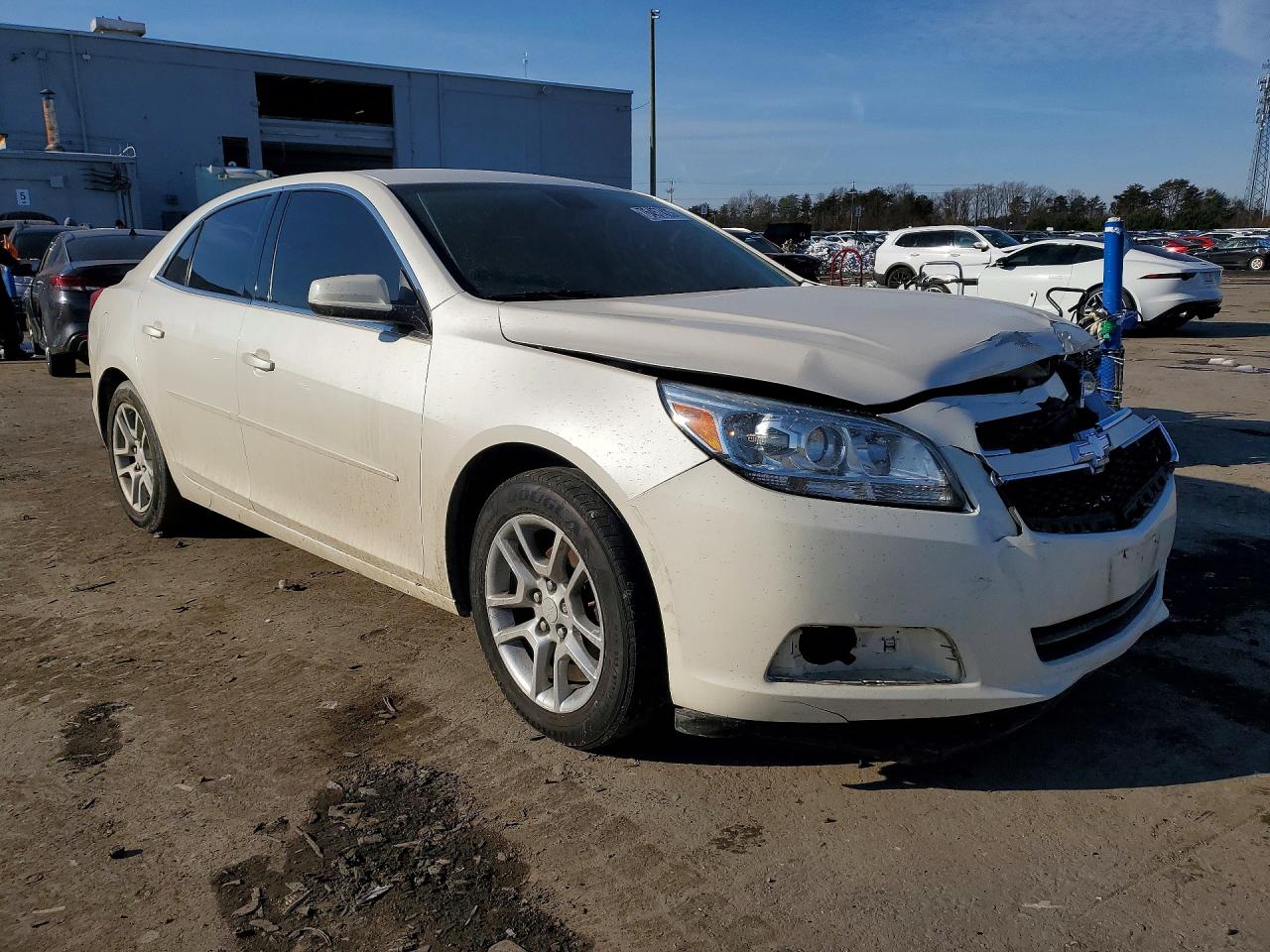 2013 CHEVROLET MALIBU photo 4