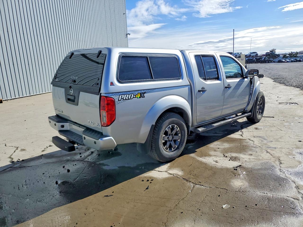 2019 NISSAN FRONTIER PRO-4X photo 5