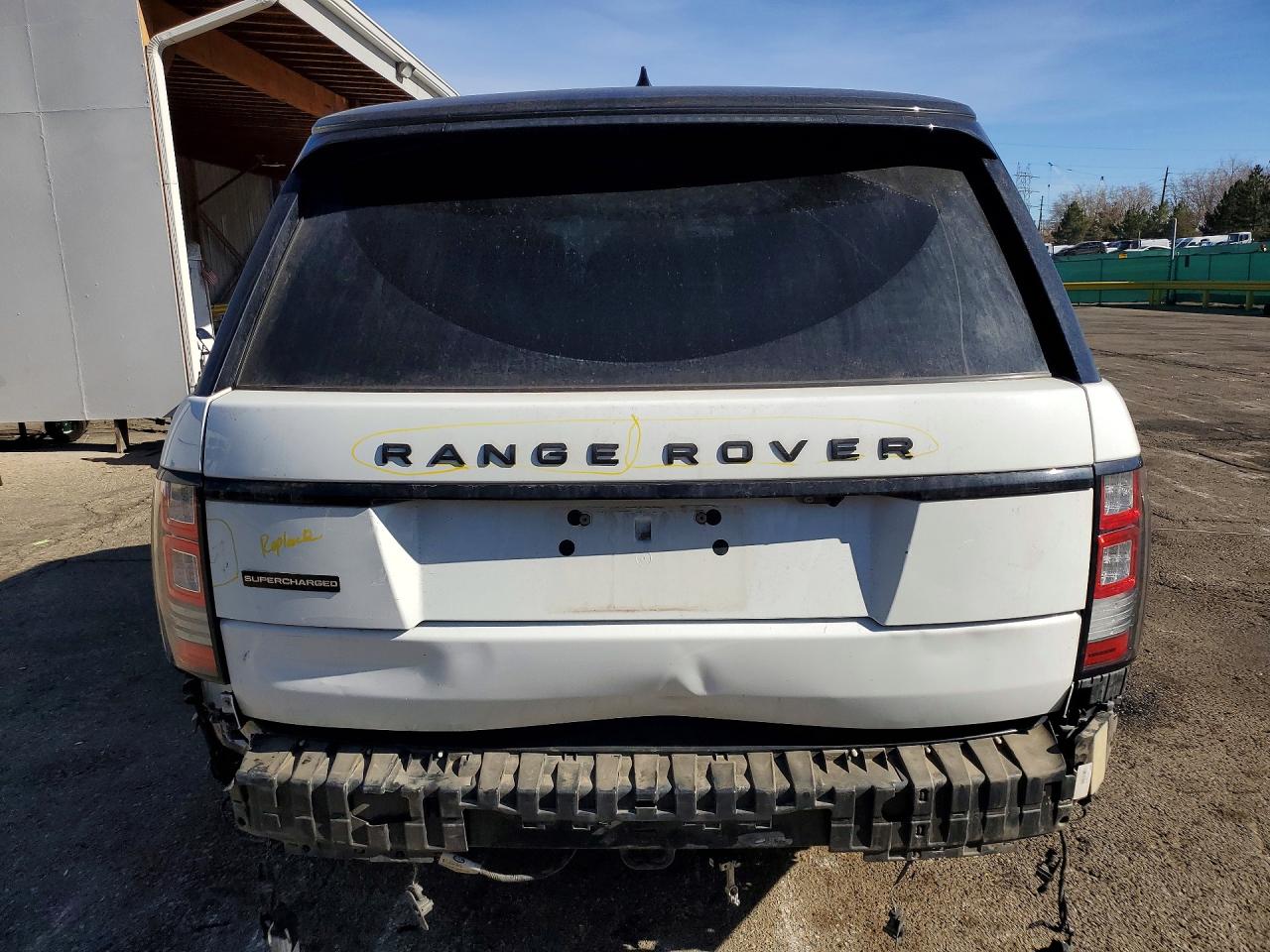 2017 LAND ROVER RANGE ROVER SUPERCHARGED photo 11