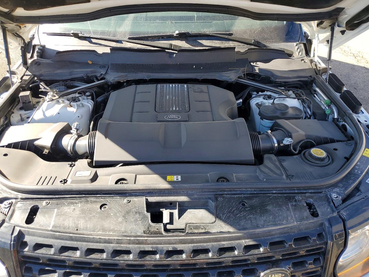 2017 LAND ROVER RANGE ROVER SUPERCHARGED photo 23
