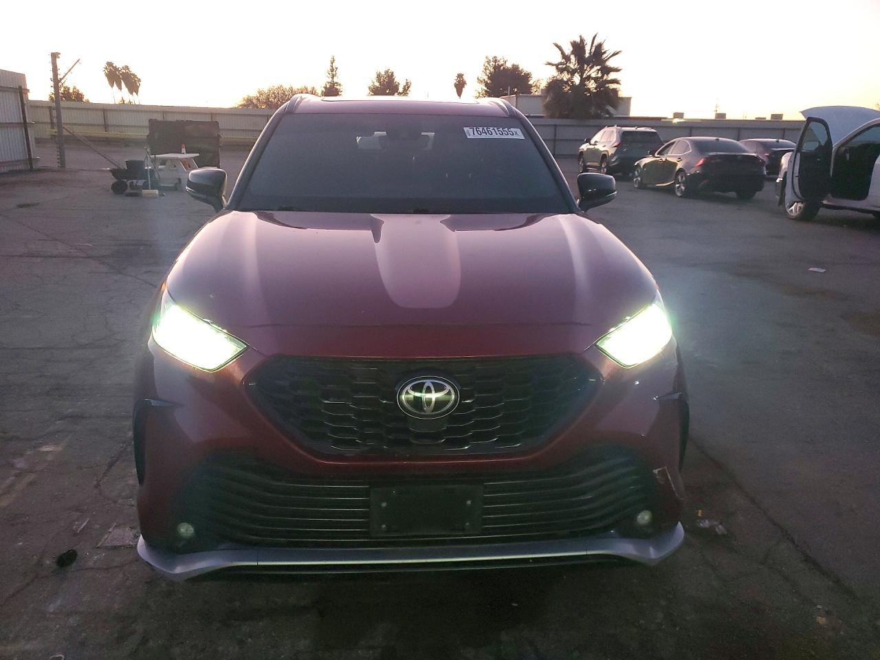 2021 TOYOTA HIGHLANDER XSE photo 13