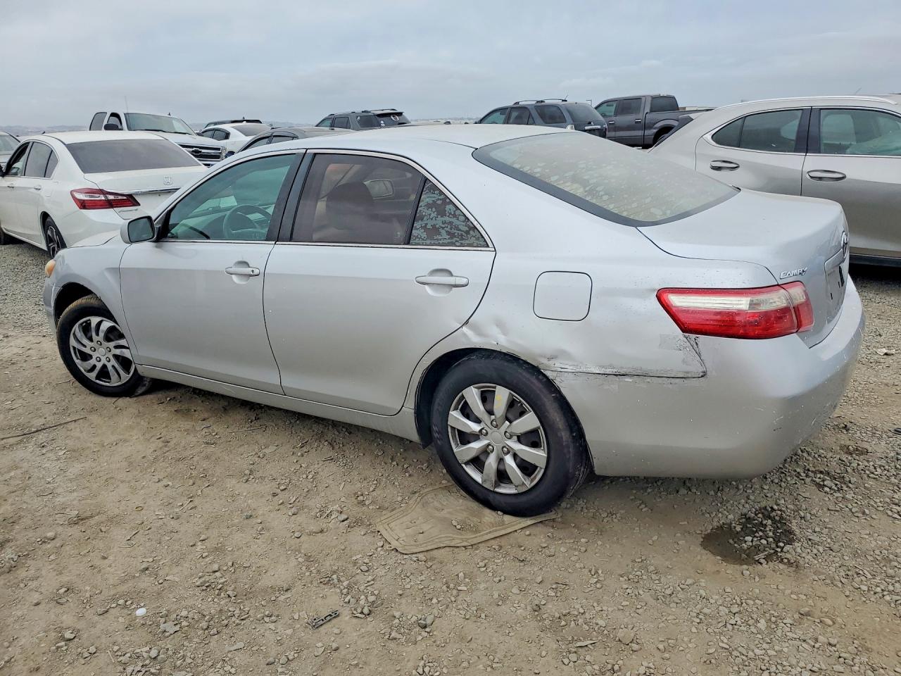 2009 TOYOTA CAMRY photo 3